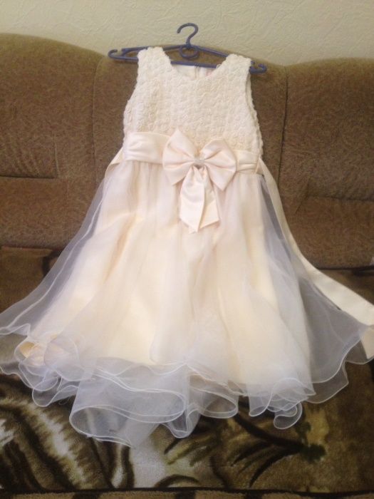 Выпускное, нарядное платье рост 150