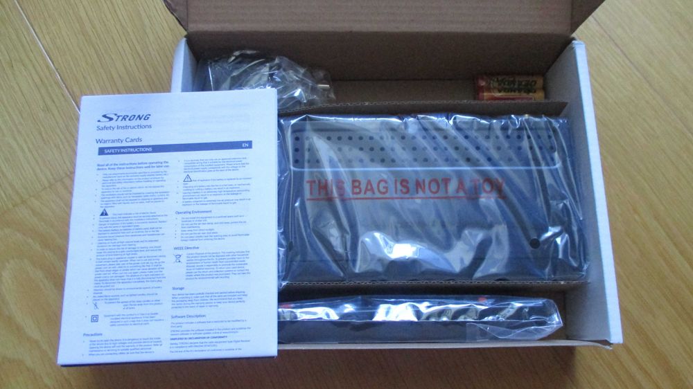 Цифровой эфирный приёмник Strong SRT 8215