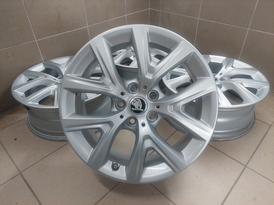 Комплект легкосплавних дисків Skoda Volkswagen Audi Seat Mercedes-Benz R17 5×112