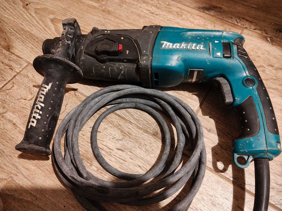 Młotowiertarka Makita HR2470 wiertarka udarowa