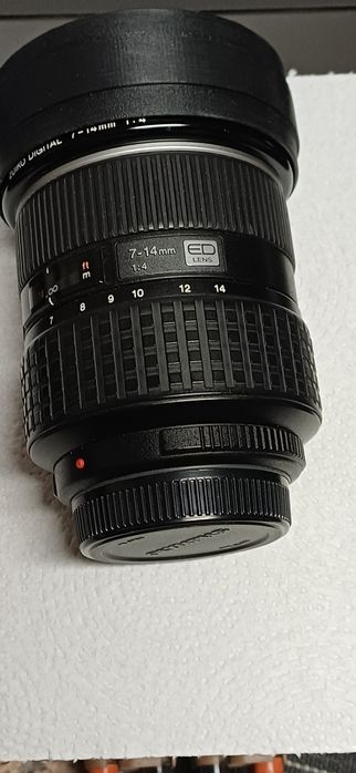 Olympus Zuico 7-14 mm f/4 grande angular 4/3