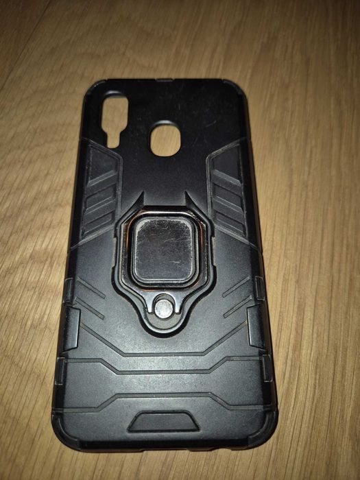 Etui twarde na Samsung Galaxy A40 Czarne