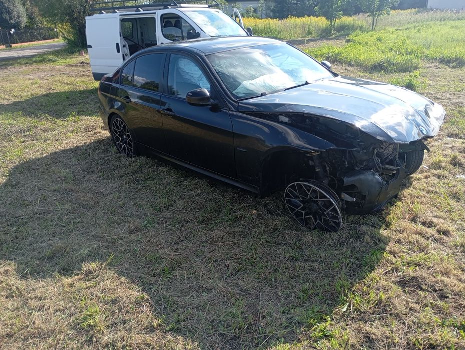 BMW e90 2.0 uszkodzona