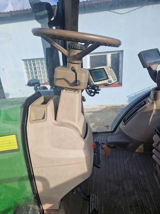 Sprzedam John Deere 8260R