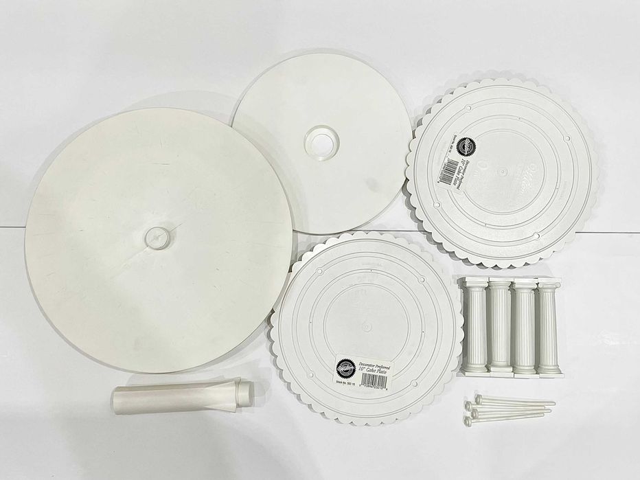 Багаторівнева декоративна підставка для торта, пластикова (Wilton)