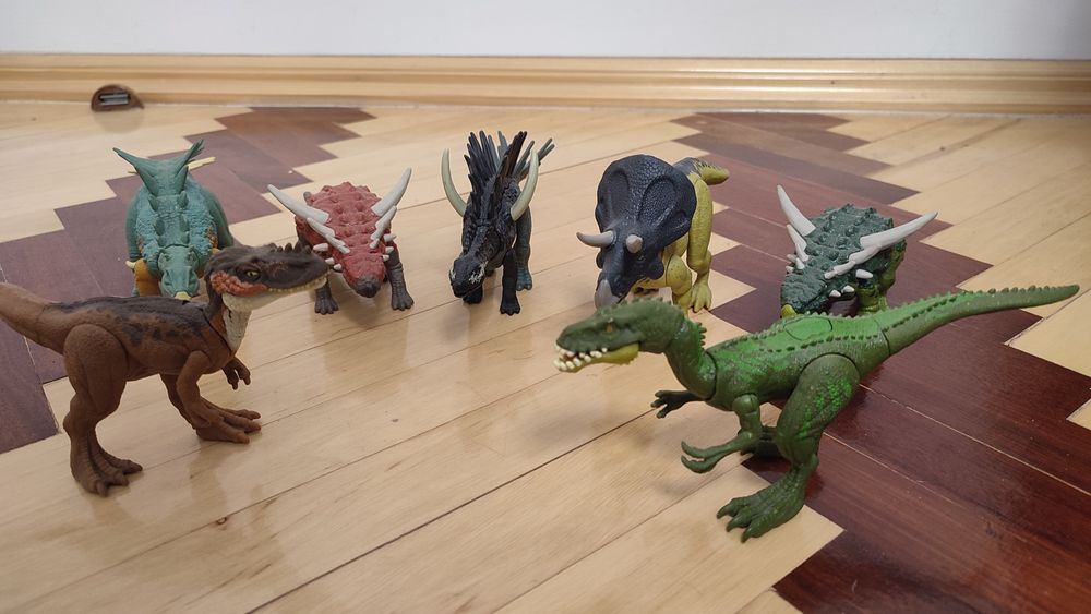 Фігурки Jurassic world Matell.
