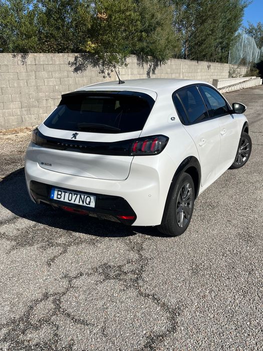 Peugeot e-208 allure 2020