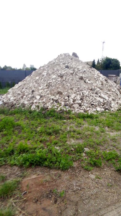 Kamień wapienny z wykopu