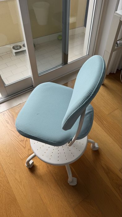 Secretária e cadeira evolutivas - crianças dos 6 aos 12 anos - ikea