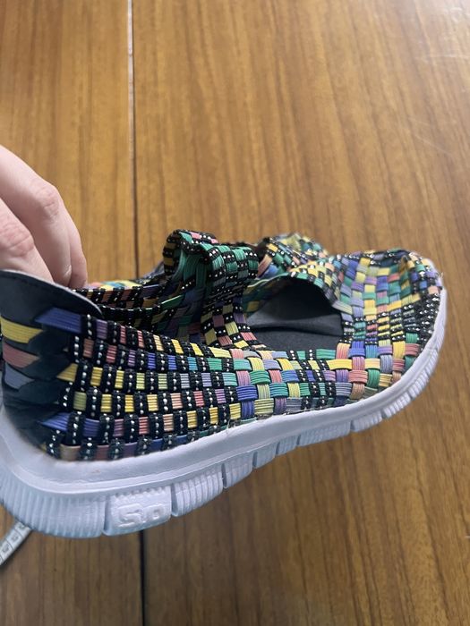 Легеньке взуття