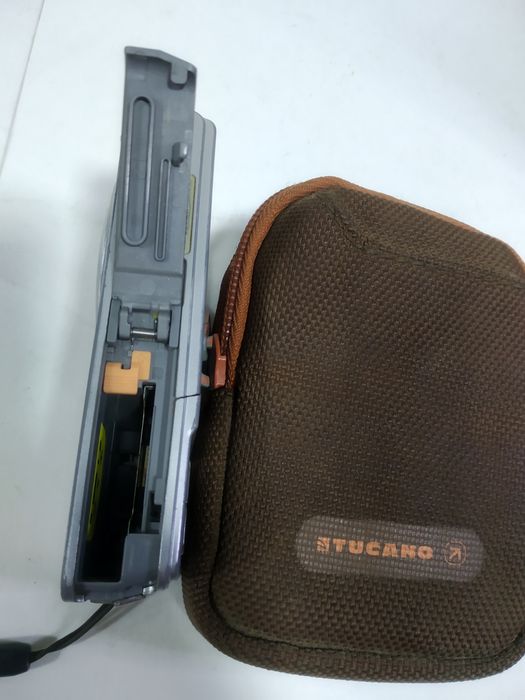 Фотоаппарат Olympus FE-20 (Sony)