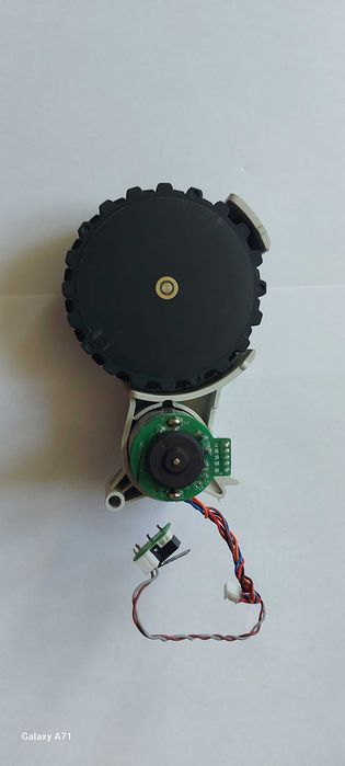 Koło lewe do robota sprzątającego Dreame D10 Plus - RLS3D