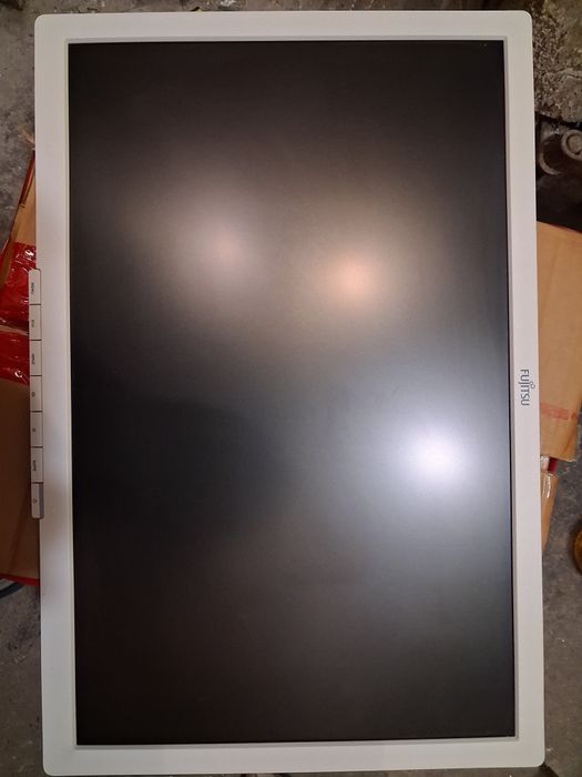 Monitor 19 cali s
