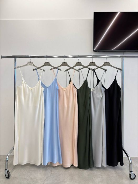 Одяг та аксесуари від італійських фірм під замовлення VICOLO kontatto