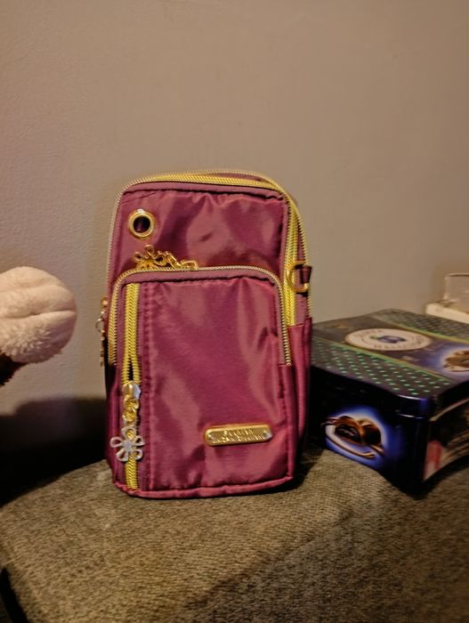 Nerka torebka listonoszka