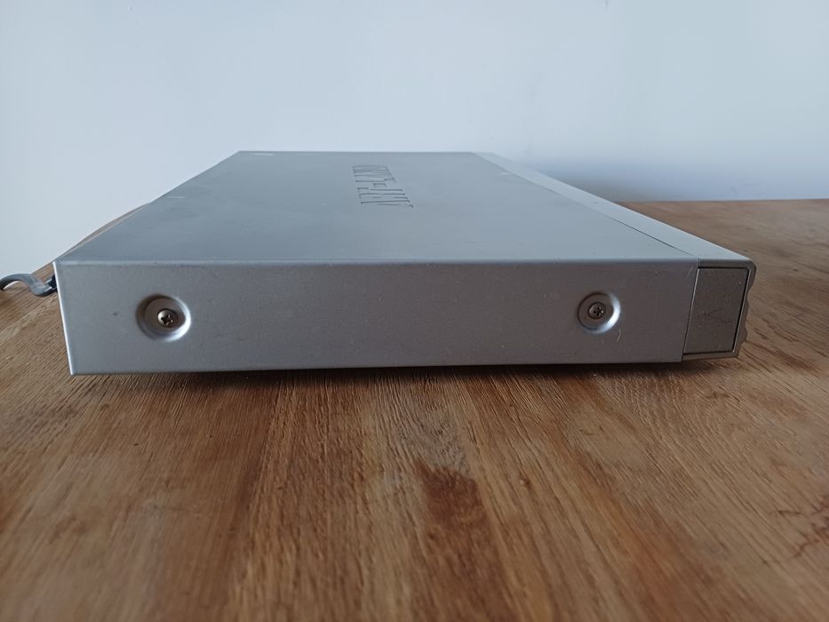 DVD odtwarzacz elektroniczny