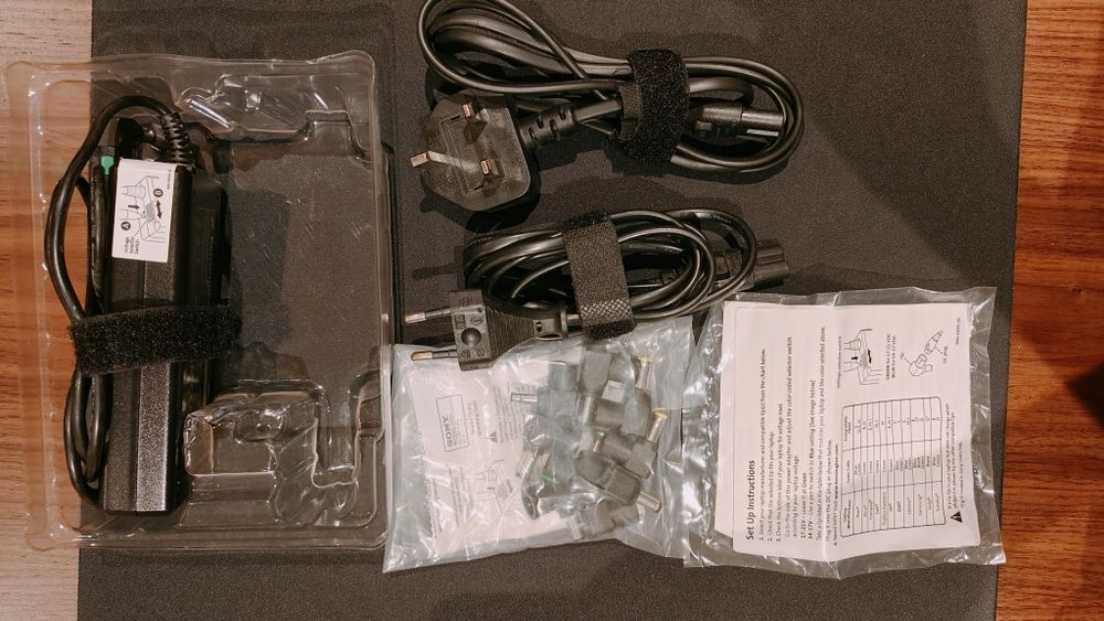 Portable Charging Adapter (HP, Compaq, Asus, Toshiba, Sony, Acer,64730082113155122