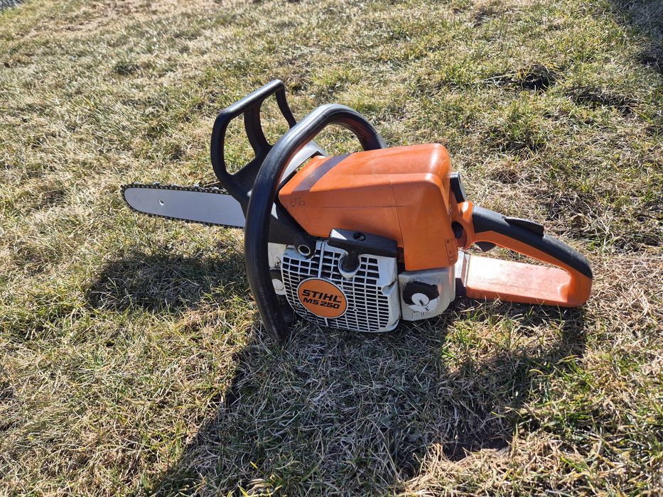 Бензопила Stihl MS 250 C пила 230 або 210