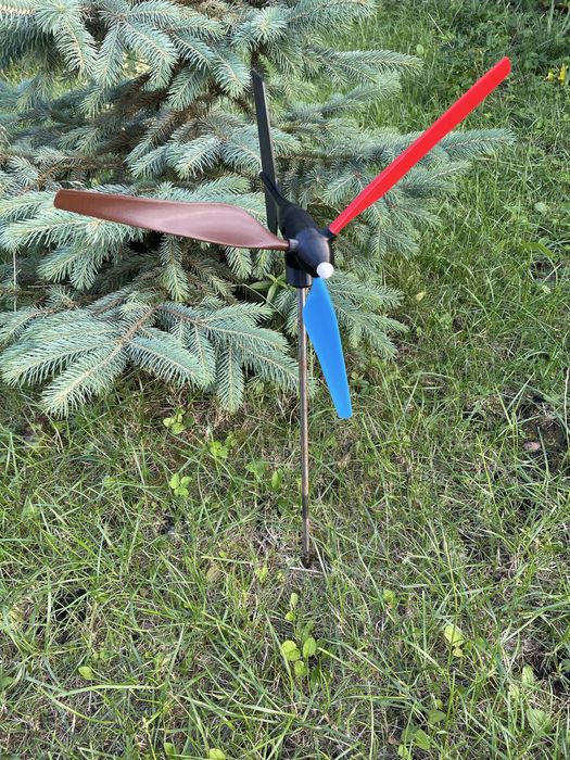Декоративний вітряк. Садовий вітрячок. DIY
