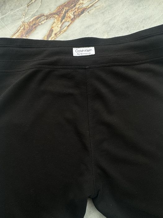 Жіночий костюм Calvin Klein Оригінал р M-L