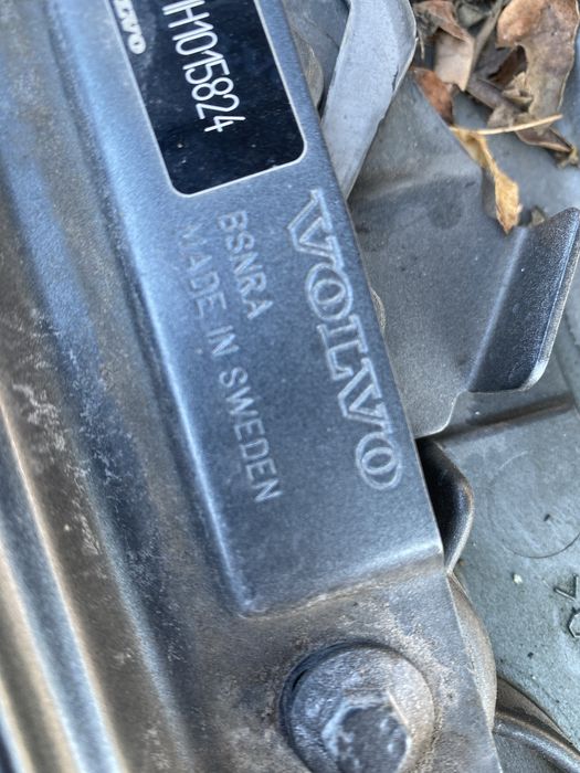 Volvo S90 V90 крило праве ліве