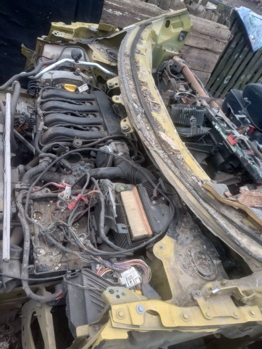 Двигун з рамою Сценік 2 1.6 16V