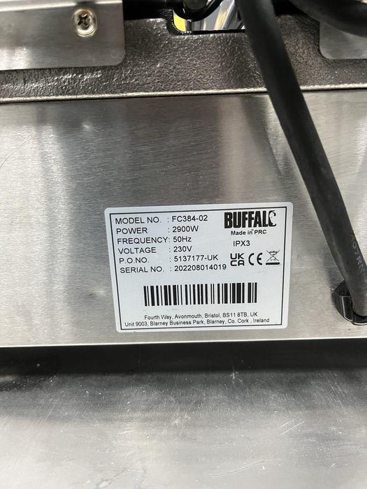 Гриль контактний Buffalo FC384-02