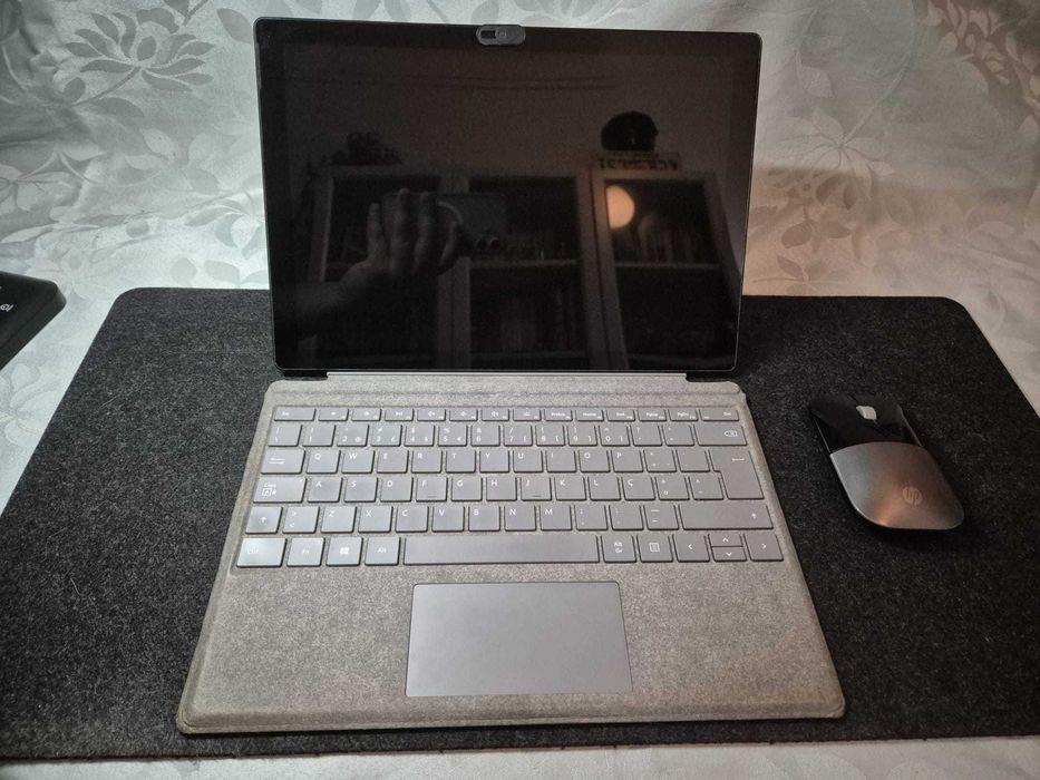 Portátil Microsoft Surface Pro 6 capa Platina | i5 8th Gen | 8GB RAM  | 256GB SSD + 512GB micro SD