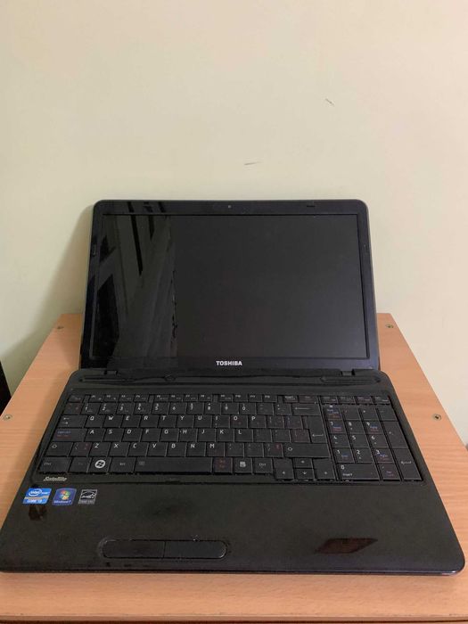 Laptop TOSHIBA i3-2350M # 6GB RAM # 500GB HDD # win 7