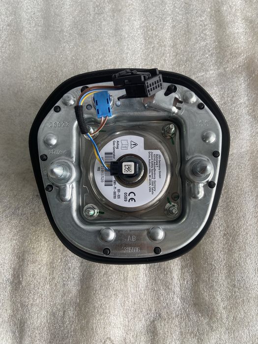 Подушка в кермо bmw ix i20 m безпека іх і20