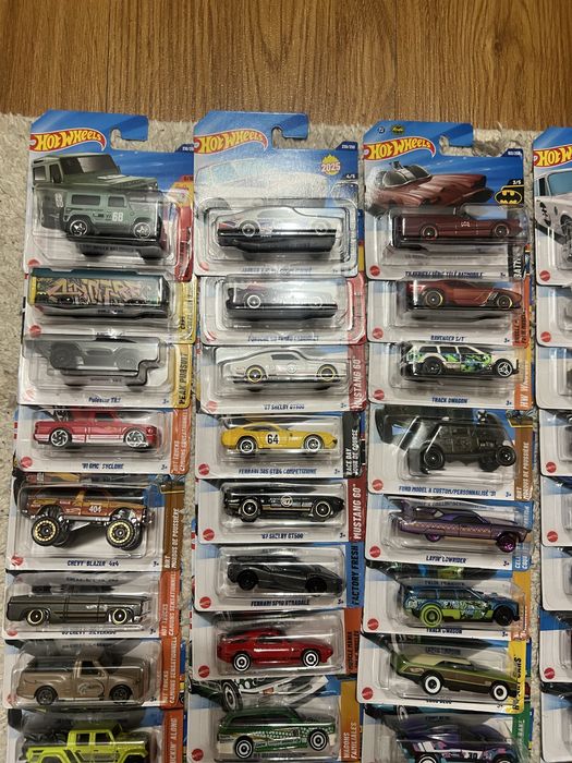 Продам лот хот вілс