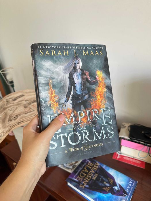 Empire of storms 1st edition and FISRT PRINT out of print