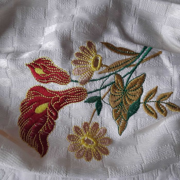 Puxa-Sacos em Tecido Grosso com Renda Feita à Mão (45x18 cm)