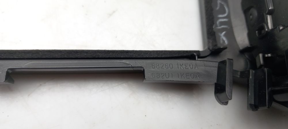 Moldura da consola central / rádio / aro NISSAN Juke (F15)