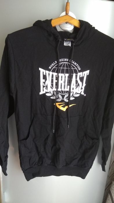 Костюм спортивный