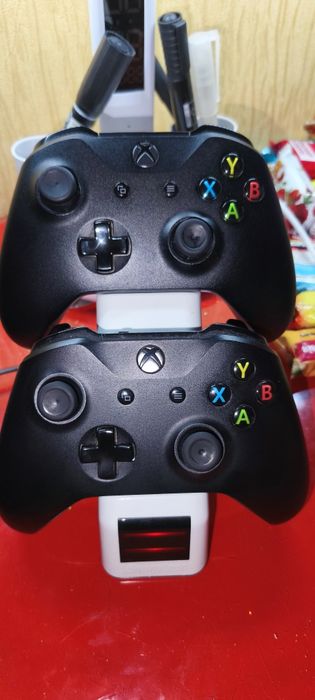 xbox one x cyberpunk - купить приставки - Цена на OLX.ua