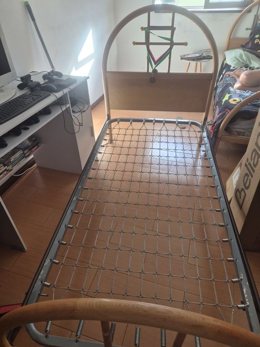Cama de solteiro