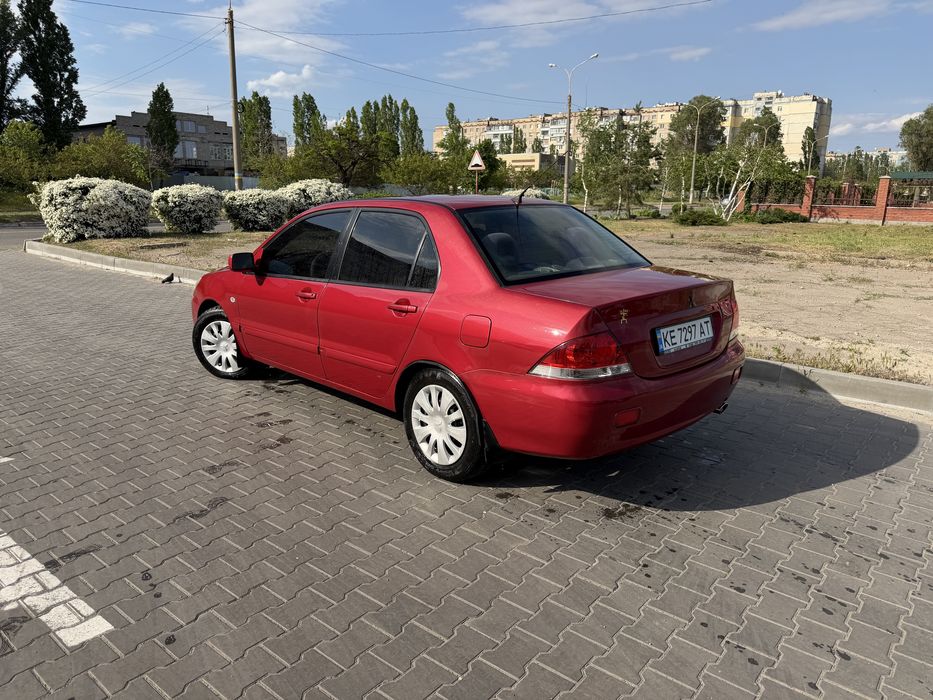 Продам Lancer 9 2006 год газ/бензин