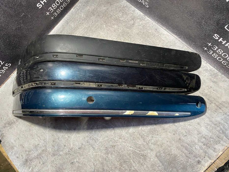 Накладка молдинг переднього бампера Mercedes W210 A2108851521