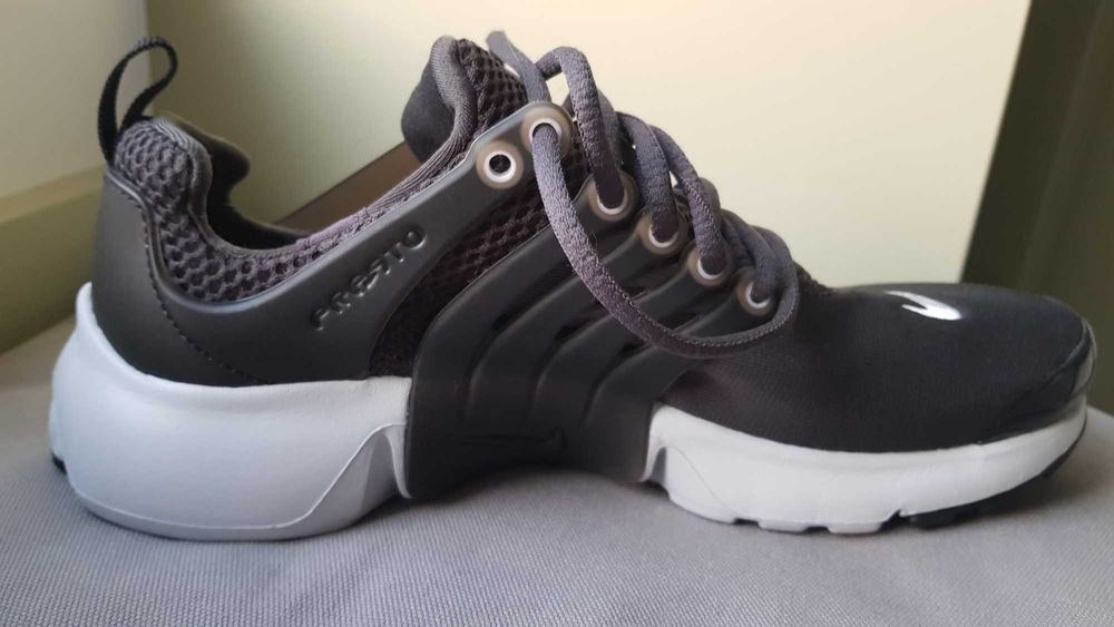 Nike Presto damskie rozm.38.5/ 24cm NOWE bieganie fitness ultra light