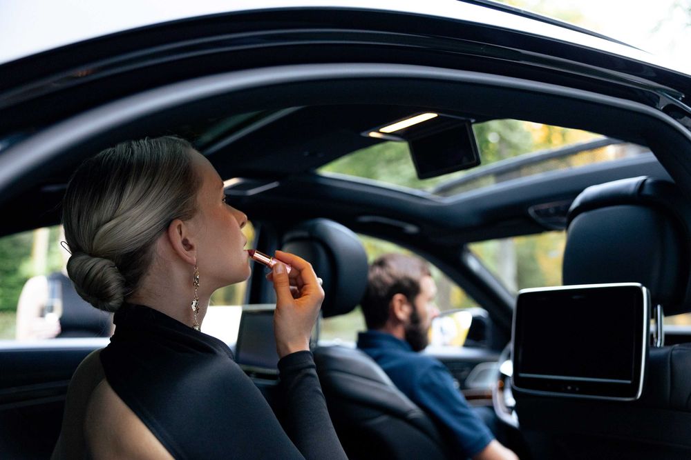 Авто з водієм Mercedes Sclass 222 VIP Трансфер Європа Варшава Буковель