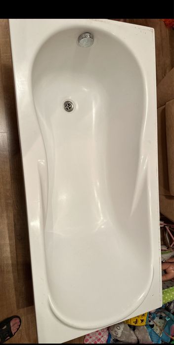 Ванна  акрилов в ідеальному стані