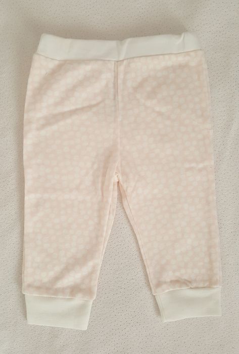 Nowe spodenki Baby Essentials r.6m  68cm