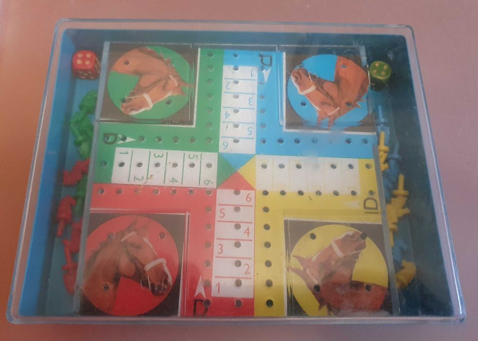 Mini Jogo dos Cavalos/Ludo/Não te Irrites, de viagem - Anos 80