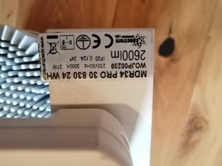 Oprawy oświetleniowe LED do sklepu