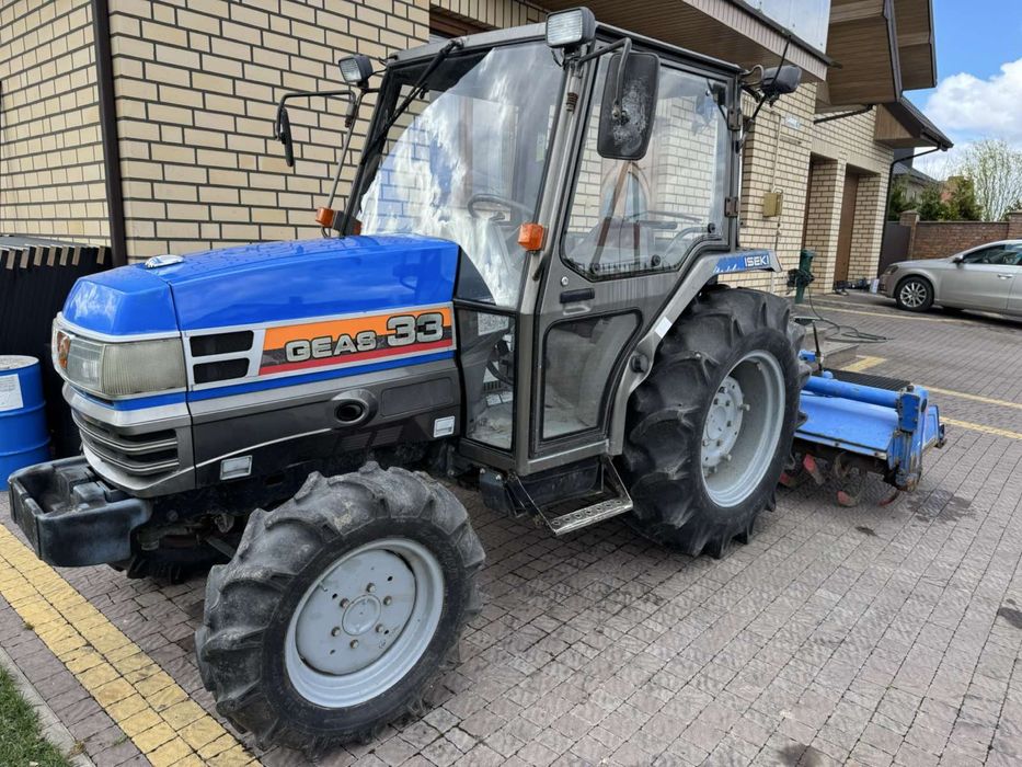 Ісекі Iseki трактор Японія