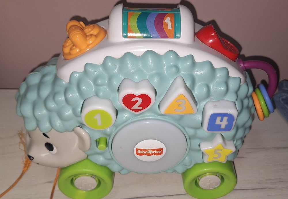 Музичний їжачок Fisher-Price російською