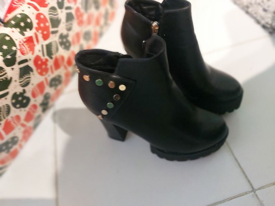 Botins em ótimo estado