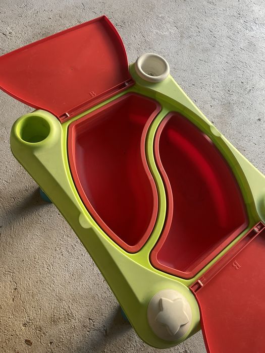 Stolik wodny dla dzieci do ogrodu