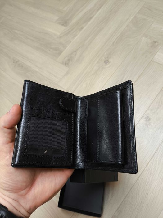 czarny portfel NA PREZENT reserved